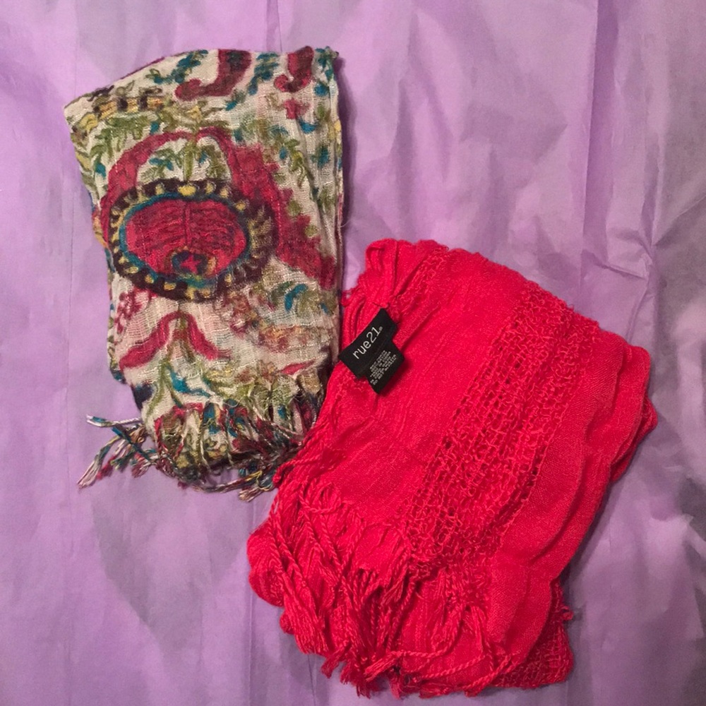 Two rue 21 women’s long scarfs
